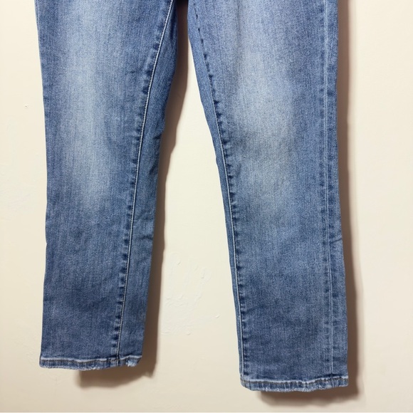 Judy Blue Skinny Fit Capri Medium Washed Denim Women Size 27 - Picture 3 of 9